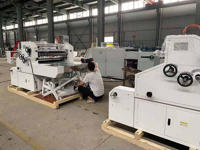 水性覆膜機(jī) 水性覆膜機(jī)